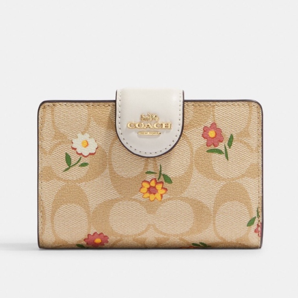Coach medium zip Wallet